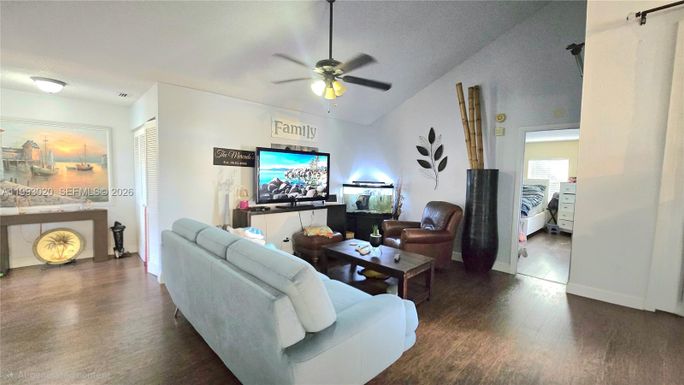 4105 Clearview Ter, West Palm Beach FL 33417