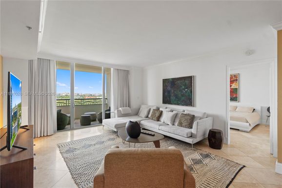 3400 SW 27th Ave # 1505, Coconut Grove FL 33133