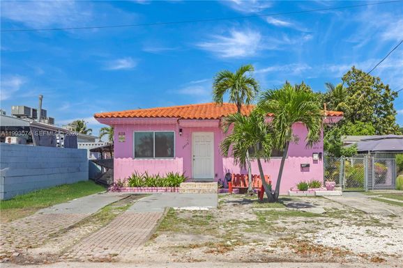 3675 NW 5th St, Miami FL 33125