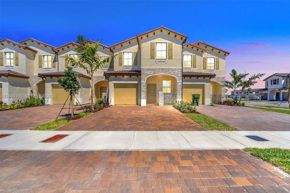 2425 SE 28TH DR # 2425, Homestead FL 33035