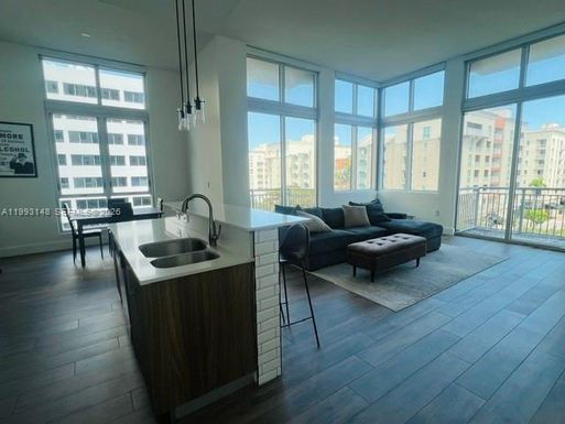 9055 SW 73rd Ct # 404, Miami FL 33156