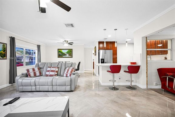 2528 SW Natura Blvd, Deerfield Beach FL 33441