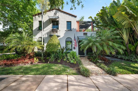 447 Giralda Ave, Coral Gables FL 33134
