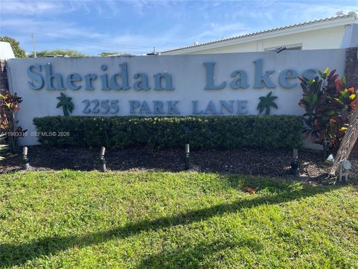 2300 Park Ln # 208, Hollywood FL 33021