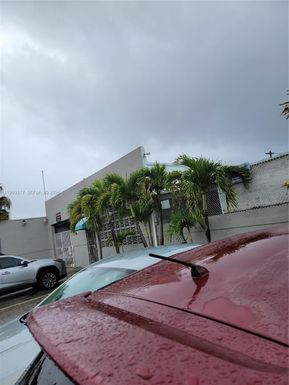 834 NW 10th Ter, Fort Lauderdale FL 33311