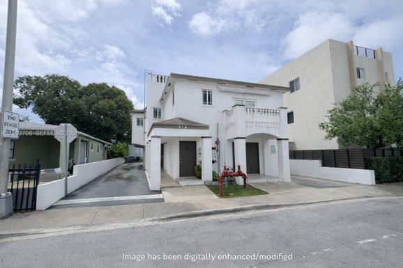 318 E 6th St # 102, Hialeah FL 33010