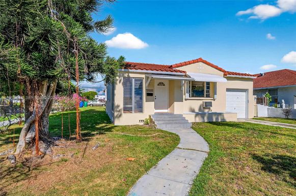 5900 NE 4th Ct, Miami FL 33137