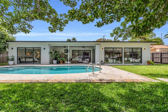 2025 Arch Creek Dr, North Miami FL 33181