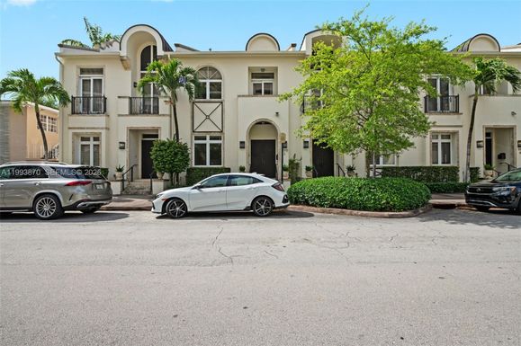 530 Valencia Ave # 2, Coral Gables FL 33134
