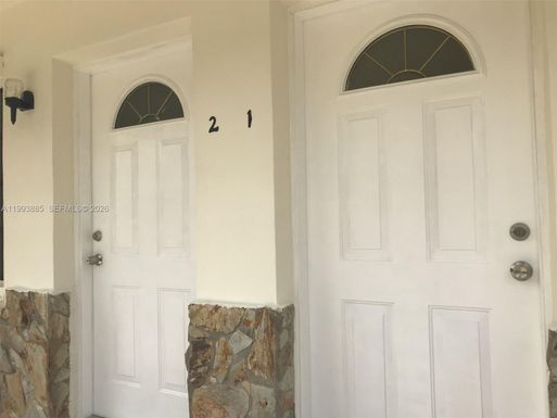 2362 NW 34th St # 2, Miami FL 33142
