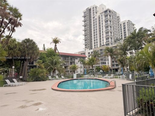 8101 SW 72nd Ave # 403W, Miami FL 33143