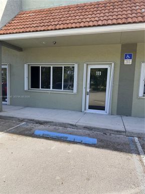 4700 W Prospect Rd # 111, Fort Lauderdale FL 33309