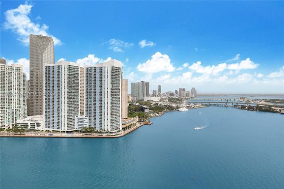 848 Brickell Key Dr # 2702, Miami FL 33131