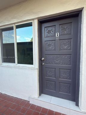 2622 NW 24th St # 1B, Miami FL 33142