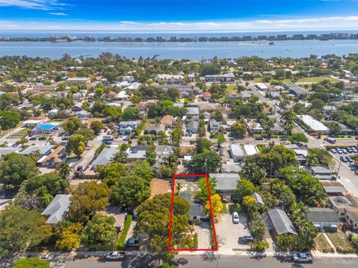 914 S L St, Lake Worth FL 33460