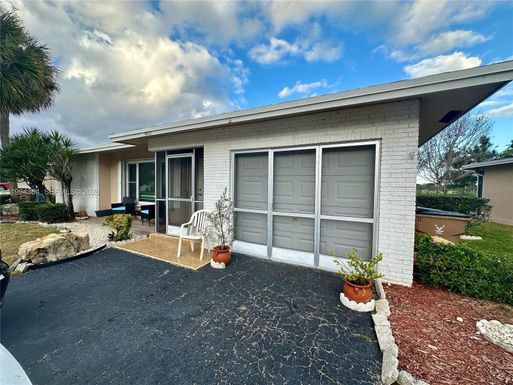 4801 NW 13th Ave, Deerfield Beach FL 33064