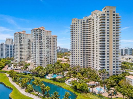 19501 W Country Club Dr # 602, Aventura FL 33180