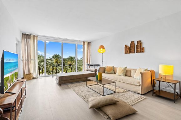 10275 Collins Ave # 429, Bal Harbour FL 33154