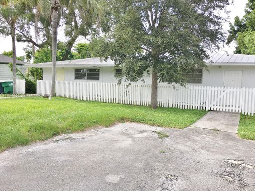 5831 SW 62nd St, Miami FL 33143