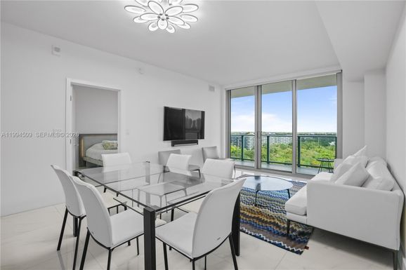 16385 NE Biscayne Blvd # 1402, North Miami Beach FL 33160