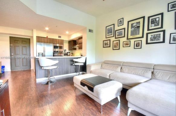 4440 NW 107th Ave # 7, Doral FL 33178