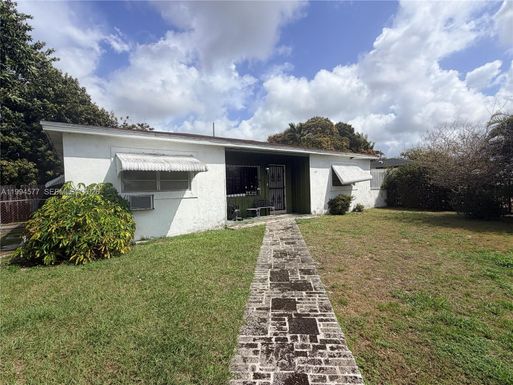 1571 NW 132nd St, Miami FL 33167