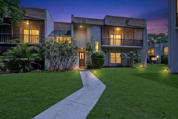 2700 S University Dr # 3C, Davie FL 33328