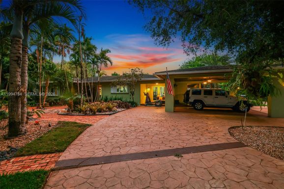 9234 SW 112th St, Miami FL 33176