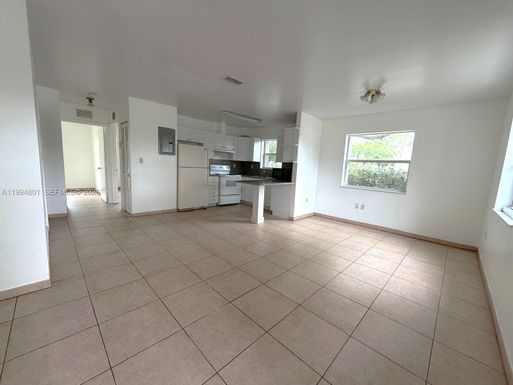 14140 NE 2 Ct # 4, Miami FL 33161