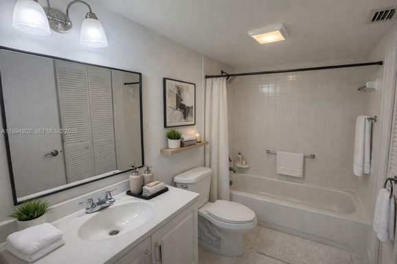 1400 SW 124th Ter # 304Q, Pembroke Pines FL 33027