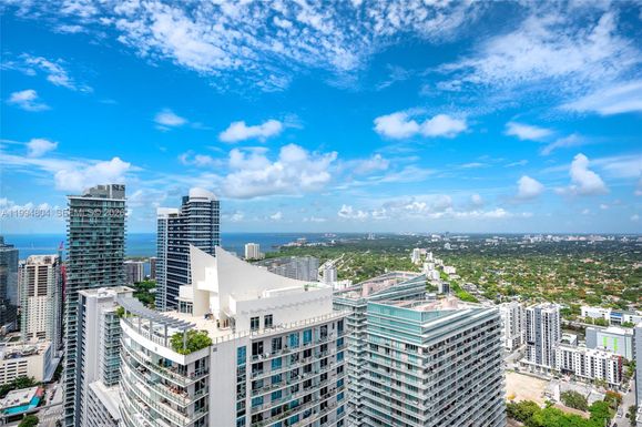 1000 Brickell Plz, Miami FL 33131