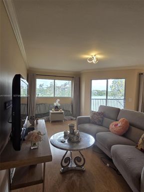 13705 SW 12th St # 202B, Pembroke Pines FL 33027