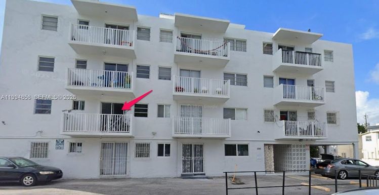 428 SW 5th Ave # 203, Miami FL 33130