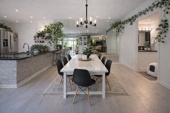 6925 69th Way, West Palm Beach FL 33407