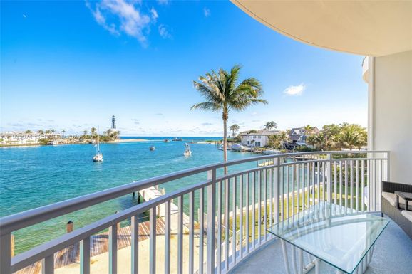 2508 Bay Dr # 307, Pompano Beach FL 33062