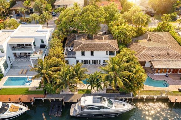 1895 NE 118th Rd, North Miami FL 33181