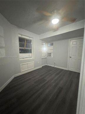 7802 NW 8th Ave # 4, Miami FL 33150