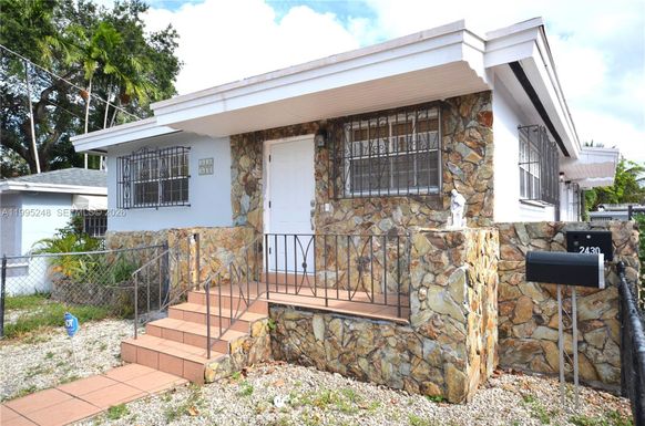 2430 SW 16th St # 2430, Miami FL 33145