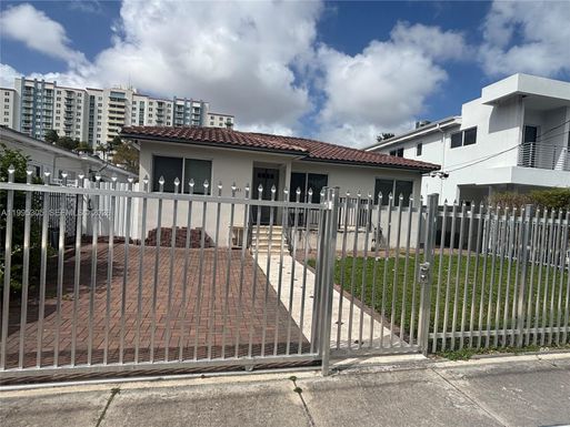 2951 SW 23rd St # 2, Miami FL 33145