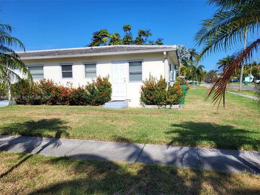 200 SE 3rd St # 2, Dania Beach FL 33004
