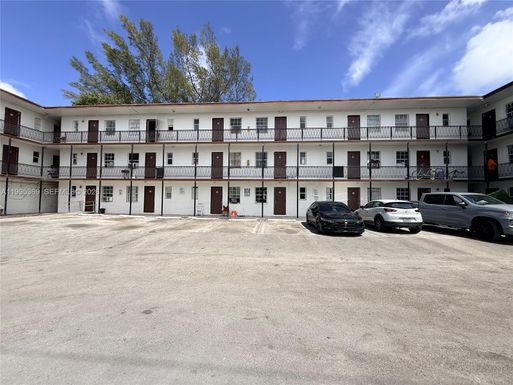 7001 NW 15th Ave # 18, Miami FL 33147