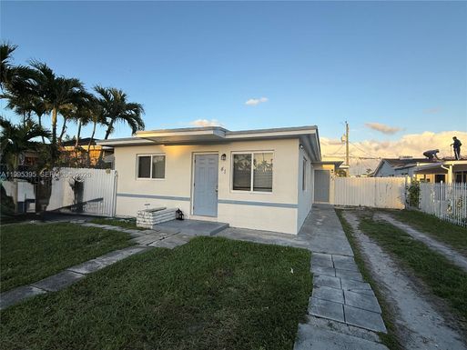 43 NW 76th Ave # 0, Miami FL 33126