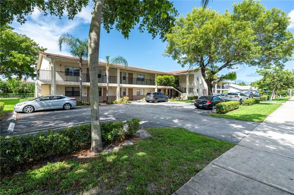 8705 NW 38th Dr # 3A, Coral Springs FL 33065