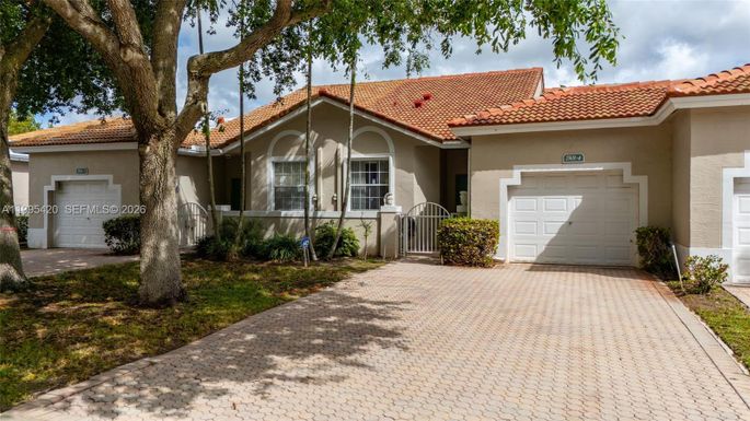 7501 S Aragon Blvd # 4, Sunrise FL 33313