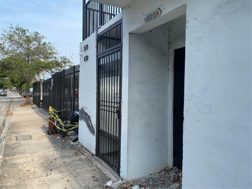 1130 NW 62nd St # 15, Miami FL 33150