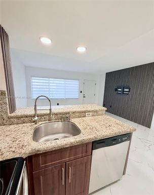 8660 NW 5th Ter # 108, Miami FL 33126