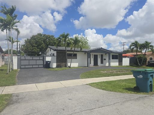 9725 SW 15th St, Miami FL 33174