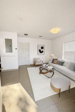 2155 NW 28th St # 0, Miami FL 33142