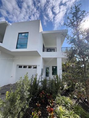 2511 Pierce St # 1, Hollywood FL 33020