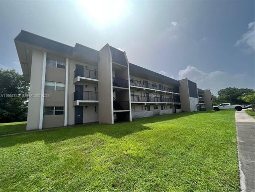 7820 S Colony Cir S # 301, Tamarac FL 33321